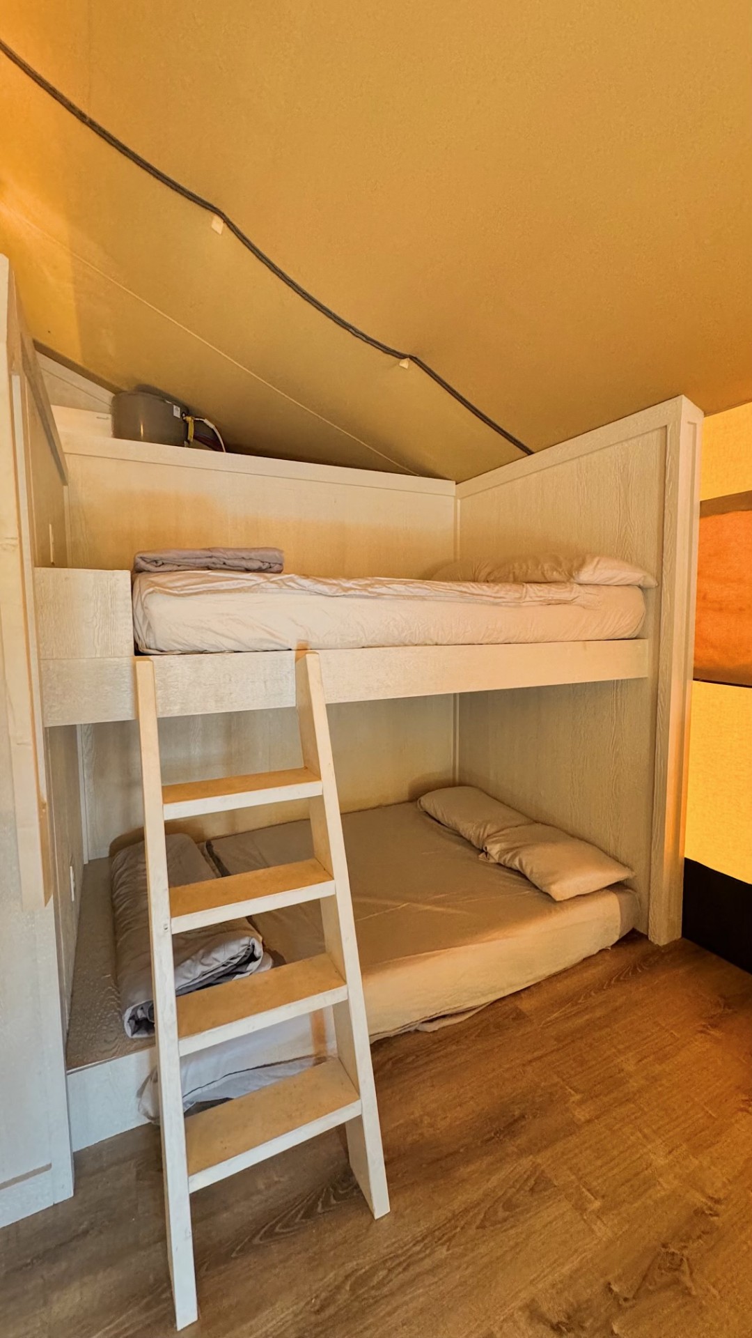Safari Cabin bunk beds